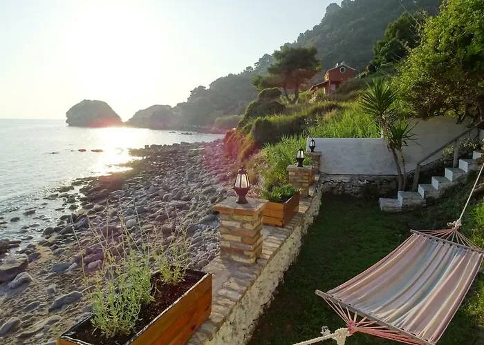 Josef And Marina House